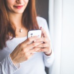 spoznaj-ona-on-mobilno-sms-on-njo