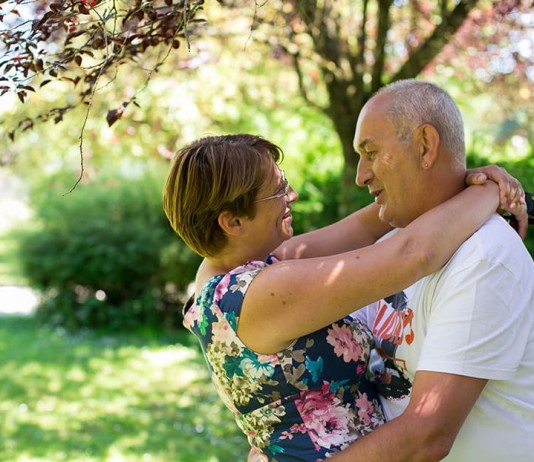 VIDEO: Maruša & Rajko ~ Spoznala sva se na ona-on.com zasebni stiki