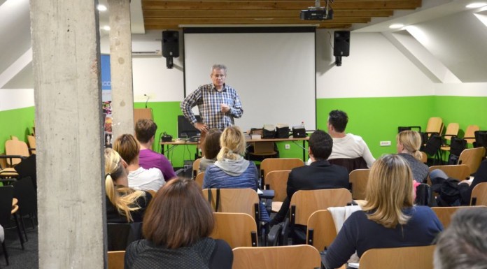 FOTO in VIDEO ~ Marko Juhant: Samski starši morajo biti univerzalni