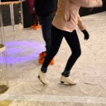 ona-on-zasebni-stiki-resne-zveze-zmenki-dogodki-za-samske-spogledovalnica-drsanje-na bledu1 (26)