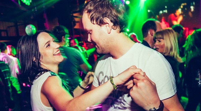 VIDEO ~ Največji Zmenek na Slepo v S-LOVE-niji: Brez plesa ne gre!