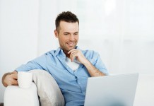 Moja zgodba: Pritegnila me je njena fotografija, sledilo je dopisovanje, polno humorja