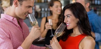 Vodja portala ona-on.com: 4 kraji, kjer se lahko naučiš kaj novega in ob tem spoznaš simpatijo Spoznavni dogodki za samske