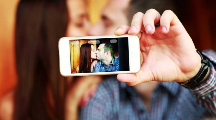 VROOOČE! Novost za vse samske v S-LOVE-niji: ONA-ON.COM med prvimi spoznavnimi servisi na svetu z inovativno mobilno aplikacijo!