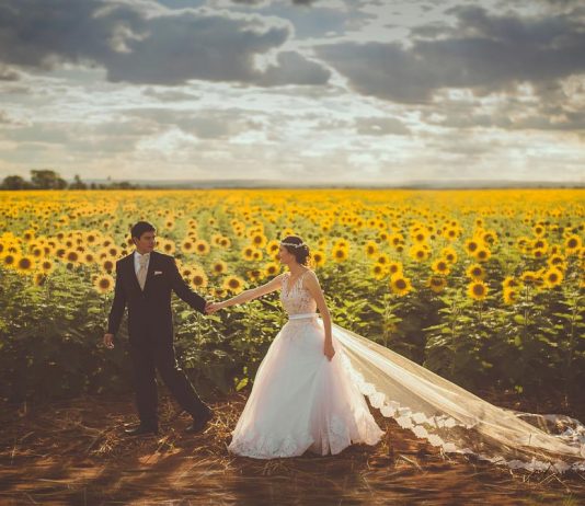 Poroka brezplačno? Z ona-on.com in Omisli.si/poroko do sanjske poroke