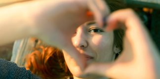 3 jasni znaki, da te hoče spoznati