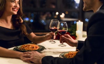 ona-on-zmenki-podnapisi-za-moske