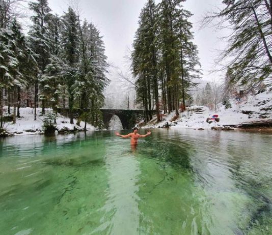 Ledena kopel, ki zdravi telo in duha