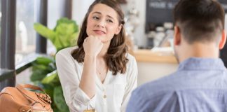 Zmenek je zašel v slepo ulico. Kaj pa zdaj?