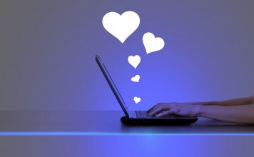 Še vedno samski? Novo leto je čas za prenovo tvojega profila!